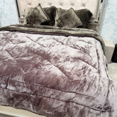 TITLIS PREMIUM 6-PIECE REVERSIBLE QUILT SET WITH FITTED-TYPE SHEET – QUEEN TO KING SIZE