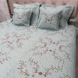 ELEGANT QUILTED DESINER BEDCOVER SET WITH EMBROIDERY FIT ON QUEEN AND KING SIZE