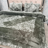 BRANDED KING SIZE 6-PIECE SUPER WARM QUILT SET WITH MATCHING CUSHIONS