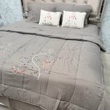 SUMMER DESINER ROYAL LOOK 6 PCS BEDCOVER SET WITH COMFORTER AND EMBROIDERY