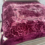 WINTER KING SIZE SUPER WARM AND SOFT QUILT CAN BE USE ON QUEEN