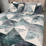 WINTER QUEEN SIZE FITTED BEDHSEET SET WITH 4 PILLOW COVERS