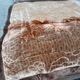 WINTER KING SIZE SUPER SOFT AND WARM QUILT CAN BE USE ON QUEEN