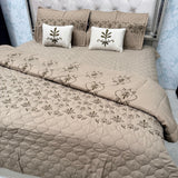 DESIGNER LUXURY 6-PIECE QUILTED BEDCOVER SET – QUEEN TO KING SIZE WITH EMBROIDERED COMFORTER & VELVET CUSHIONS