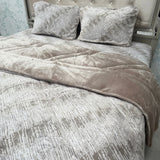 WINTER BRANDED KING SIZE PREMIUM QUILT SET WITH SUPER KING SIZE ANTI SKID BEDSHEET