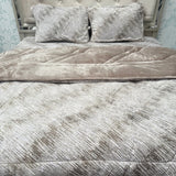 WINTER BRANDED KING SIZE PREMIUM QUILT SET WITH SUPER KING SIZE ANTI SKID BEDSHEET