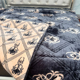 LUXURY REVERSIBLE QUEEN/ KING SIZE QUILT ( FIT ON QUEEN AND STANDARD SIZE KING )