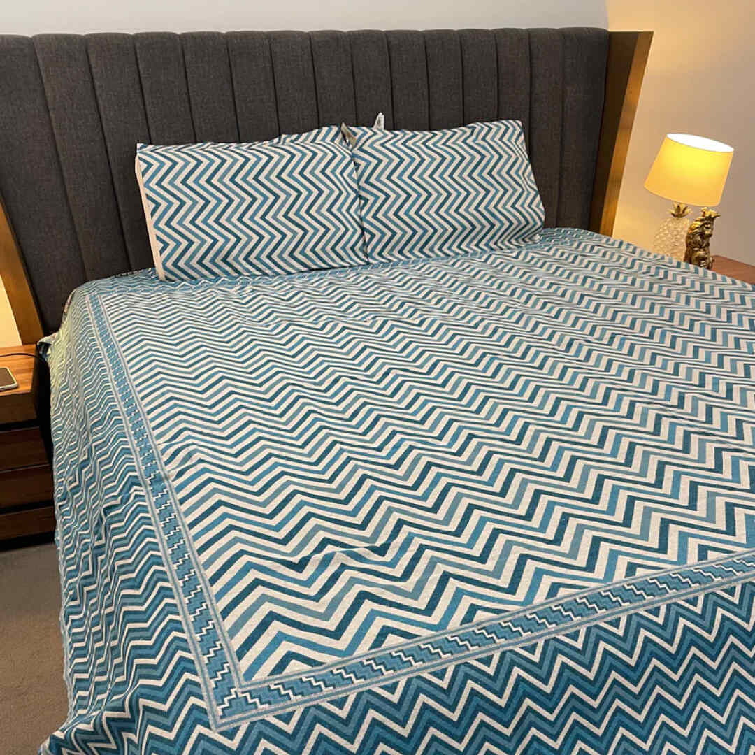 ROYAL LOOK DESINER 3 PCS KHADI COTTON SUPER KING SIZE BEDSET