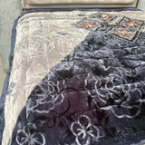 WINTER KING SIZE SUPER WARM AND SOFT QUILT CAN BE USE ON QUEEN