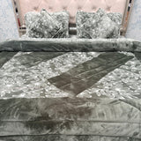 BRANDED KING SIZE 6-PIECE SUPER WARM QUILT SET WITH MATCHING CUSHIONS