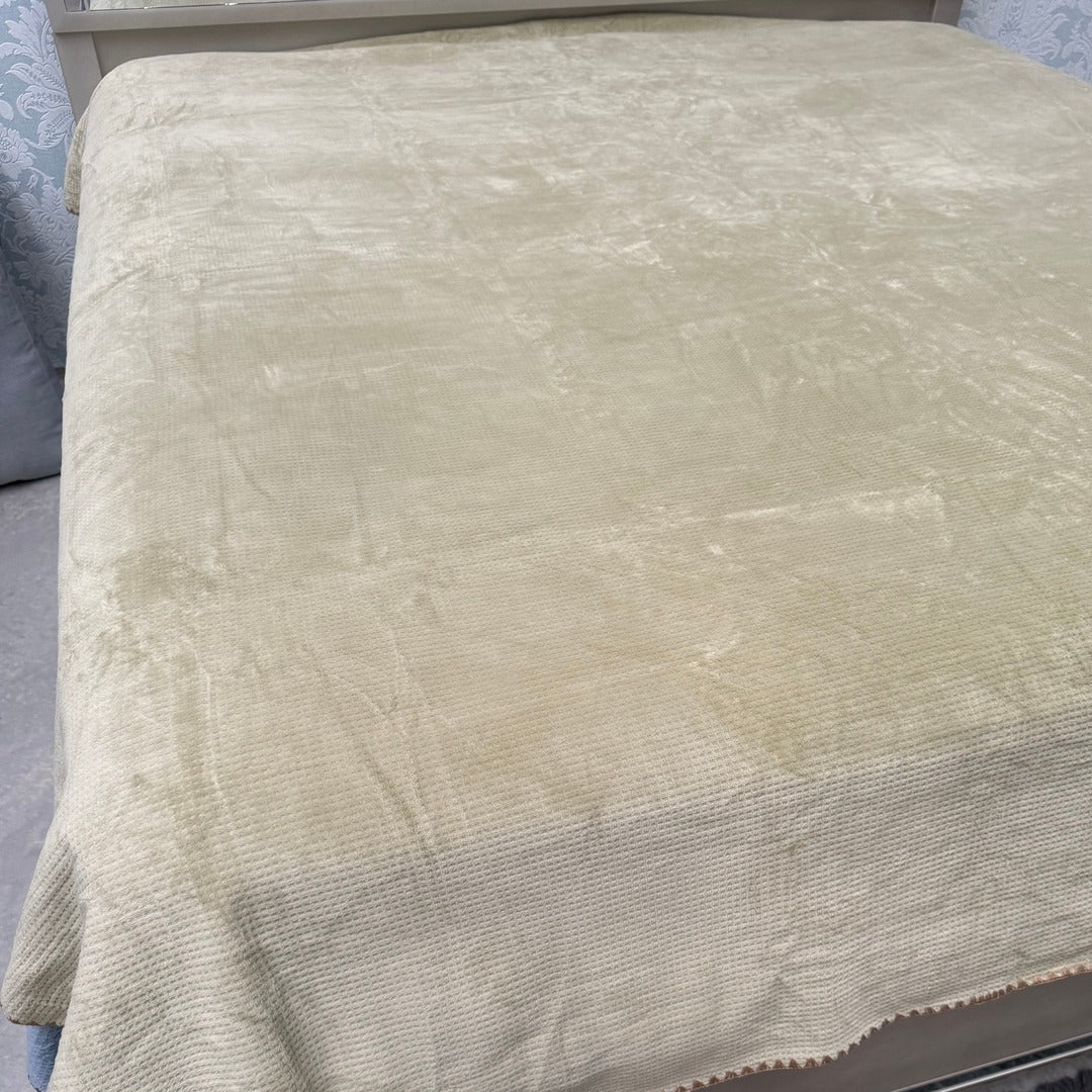 KING SIZE REVERSIBLE JAPENESE STYLE BLANKET