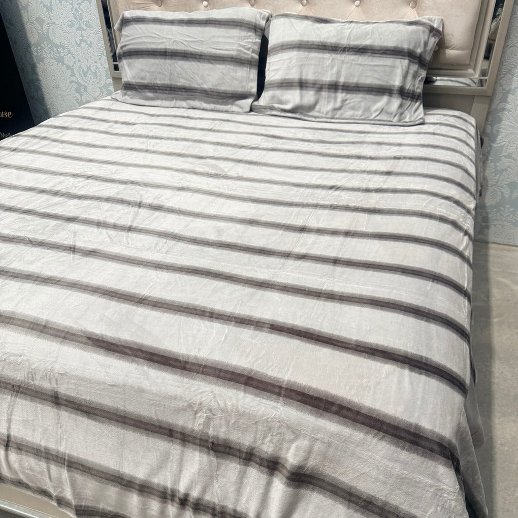LUXURY KING TO SUPER KING 3 PCS FLAT BEDSHEET SET – SOFT & DURABLE FABRIC