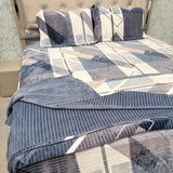 PREMIUM QUALITY KING SIZE 4 PCS DUVET COVER SET (QUILT COVER SET) WITH ANTI SKID BEDHSEET