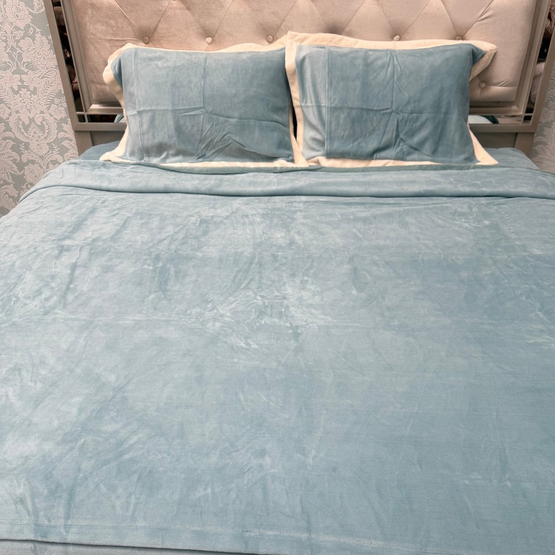 WINTER LUXURIOUS EMBROIDERY REVERSIBLE DUVET COVER SET ( 4 PCS ) KING SIZE BEDHSEET FIT ON SUPER KING AS WELL