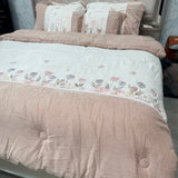 DESIGNER QUEEN TO KING SIZE QUILT SET – FULL EMBROIDERY WARM QUILT, BEDSHEET, PILLOW COVERS & CUSHIONS LUXURY BEDDING SET