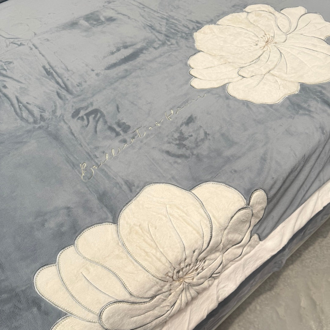 WINTER LUXURIOUS EMBROIDERY DUVET SET (4 PC) KING TO SUPER KING SIZE