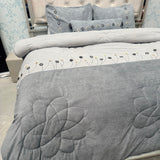 LUXURIOUS EXTRA WARM QUILT SET WITH FITTED SHEET ( queen to king size)
