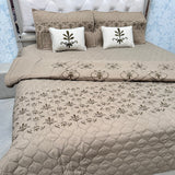 DESIGNER LUXURY 6-PIECE QUILTED BEDCOVER SET – QUEEN TO KING SIZE WITH EMBROIDERED COMFORTER & VELVET CUSHIONS