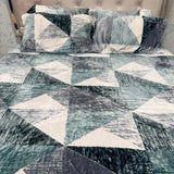 WINTER QUEEN SIZE FITTED BEDHSEET SET WITH 4 PILLOW COVERS