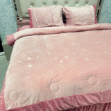 PREMIUM DESINER KING SIZE QUILT SET WITH EMBROIDERY AND HEAVY BEDCOVER