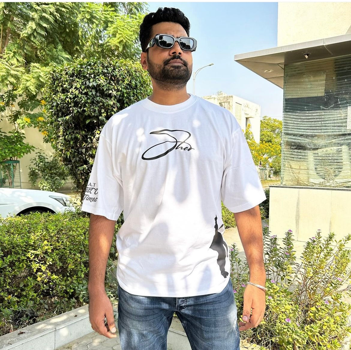 PURE WHITE T-SHIRT WITH LOIN FACE BACK