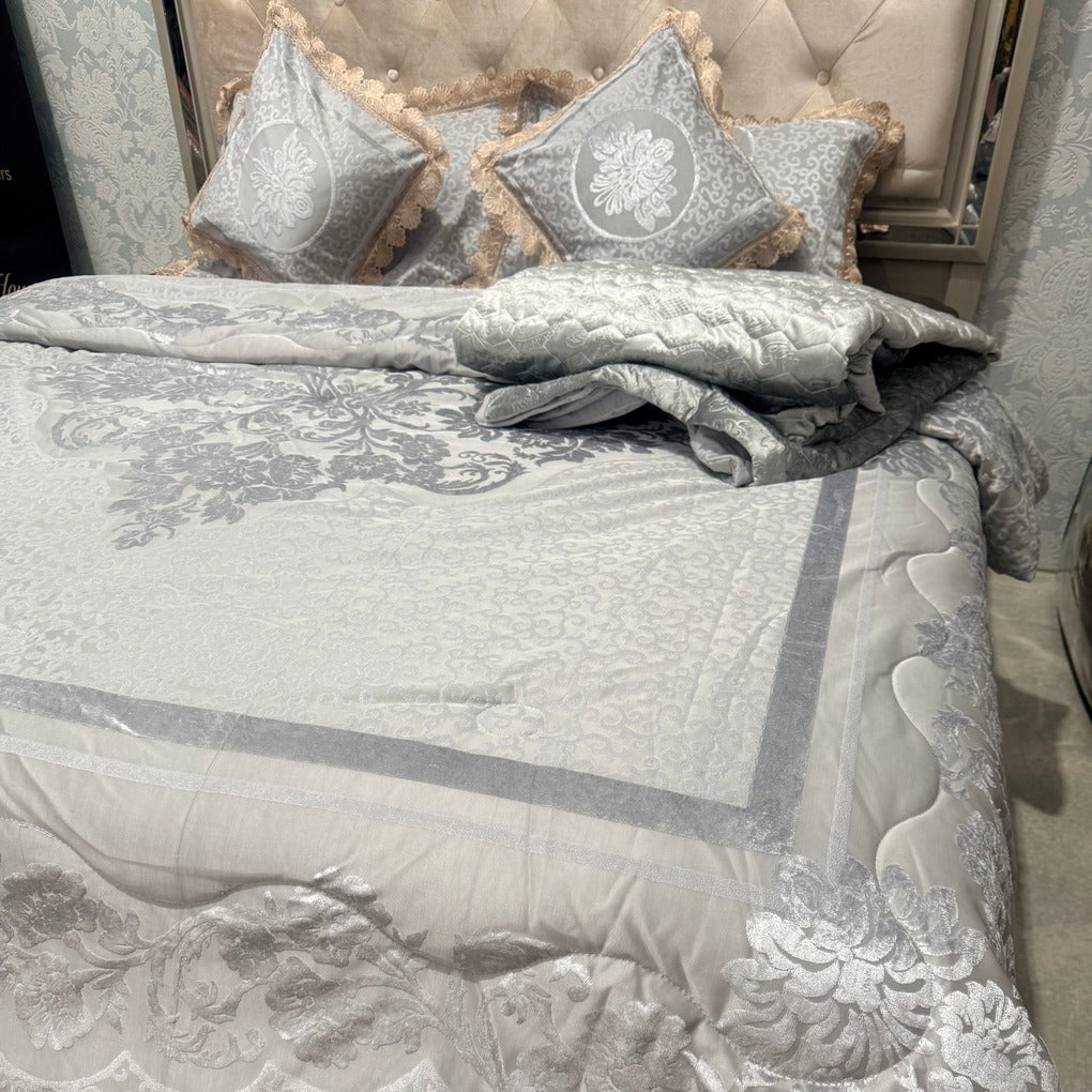 ROYAL TURKISH DESIGNER 6PCS VELVET BEDDING SET – QUEEN TO KING SIZE | LUXURY COLLECTION