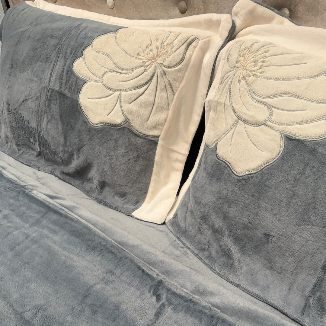 WINTER LUXURIOUS EMBROIDERY DUVET SET (4 PC) KING TO SUPER KING SIZE