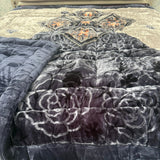 WINTER KING SIZE SUPER WARM AND SOFT QUILT CAN BE USE ON QUEEN