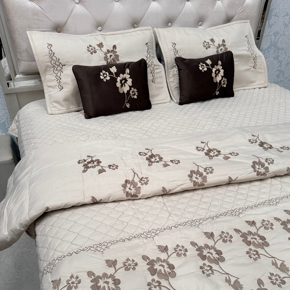 DESIGNER LUXURY 6-PIECE QUILTED BEDCOVER SET – QUEEN TO KING SIZE WITH EMBROIDERED COMFORTER & VELVET CUSHIONS