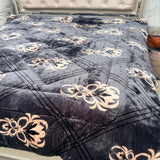 LUXURY REVERSIBLE QUEEN/ KING SIZE QUILT ( FIT ON QUEEN AND STANDARD SIZE KING )
